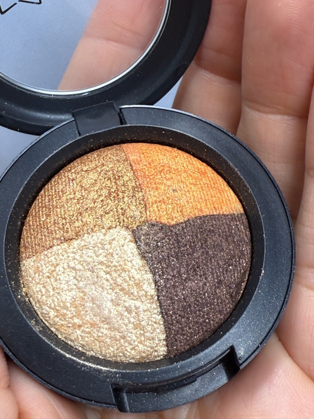 MAC M·A·C Mineralize Eye Shadow “natural flare” quad baked powder, rare